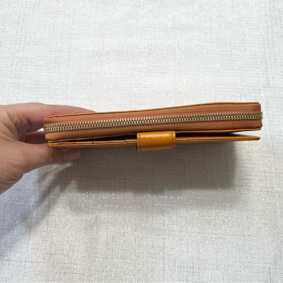 Valentina Genuine Leather Wallet Zip Around Button Multi Card Slots Italy - Picture 4 of 10